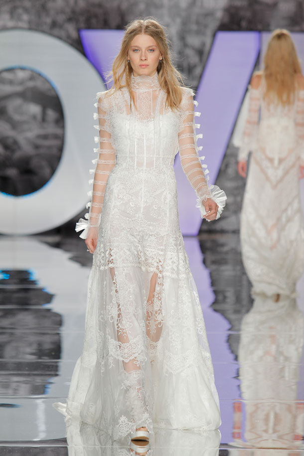 ilovebrides.pt Yolan Cris 2018 Barcelona Bridal Fashion Week 2017